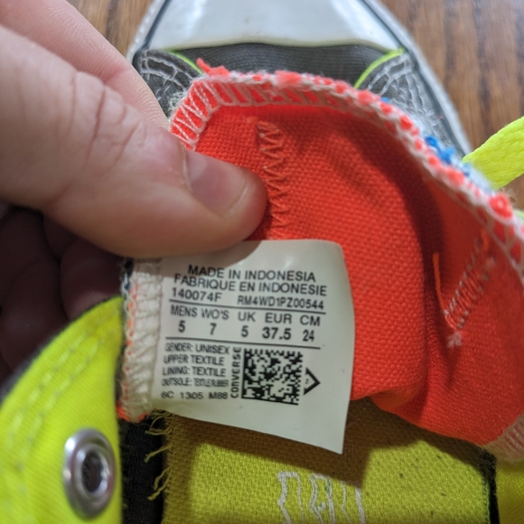 womens converse size 7 - Picture 3 of 4